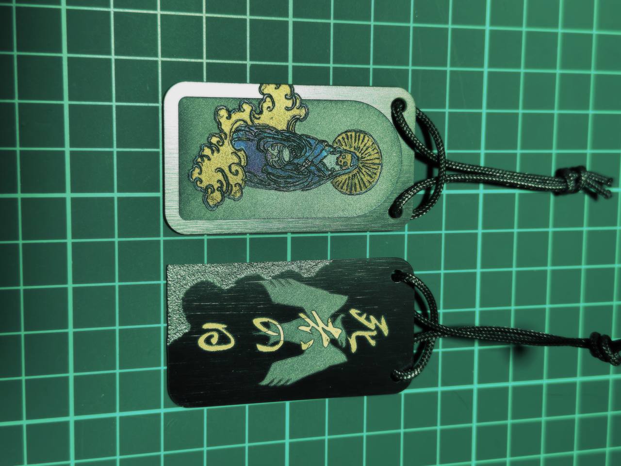 La Santa Big in Japan Compact Cutting Card ™ & Striker Insert